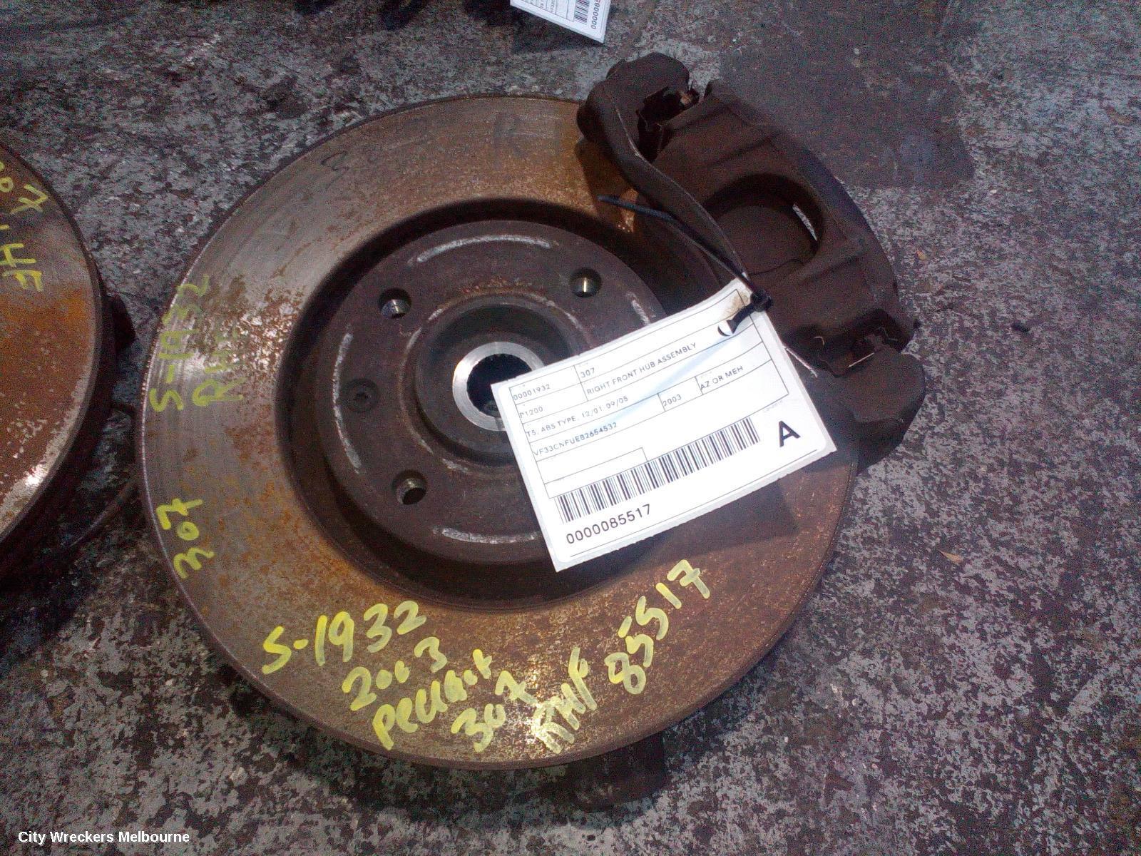 PEUGEOT 307 2003 Right Front Hub Assembly