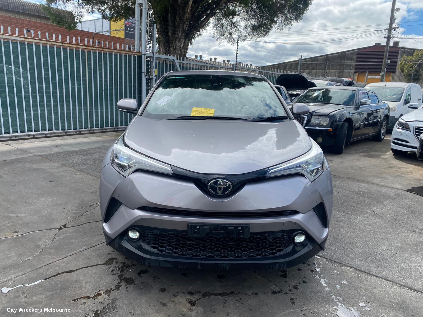 TOYOTA C-HR 2018 Right Guard Liner