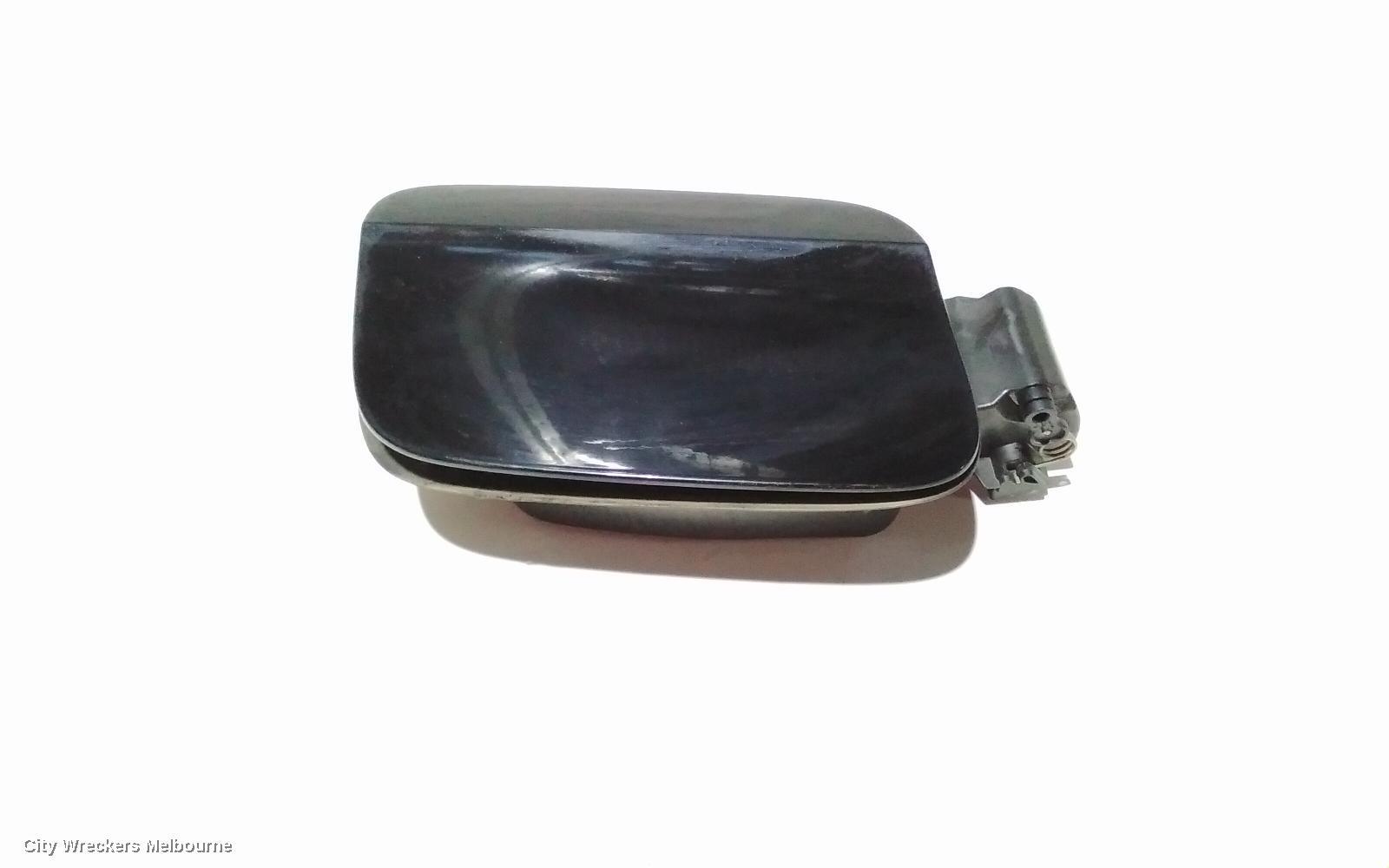 HOLDEN COMMODORE 2019 Fuel Door / Filler
