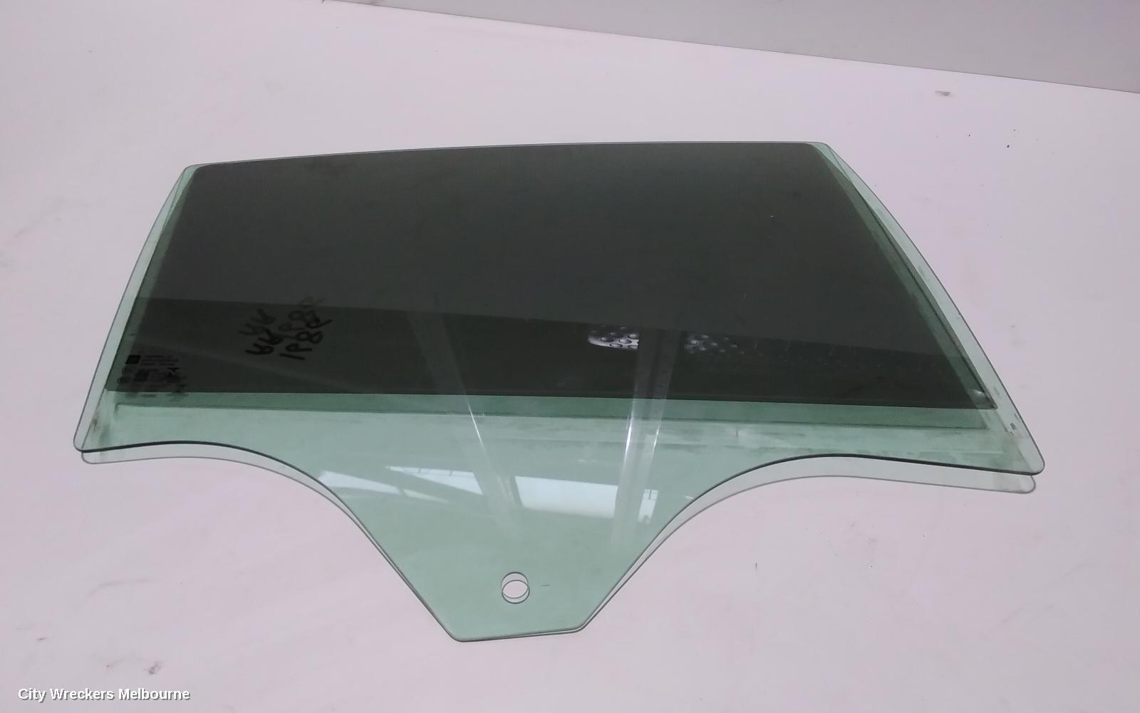 HOLDEN COMMODORE 2019 Right Rear Door Window