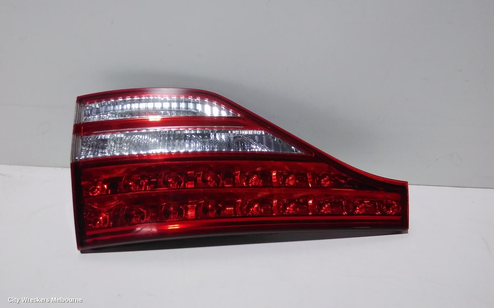 TOYOTA TARAGO 2006 Rear Garnish