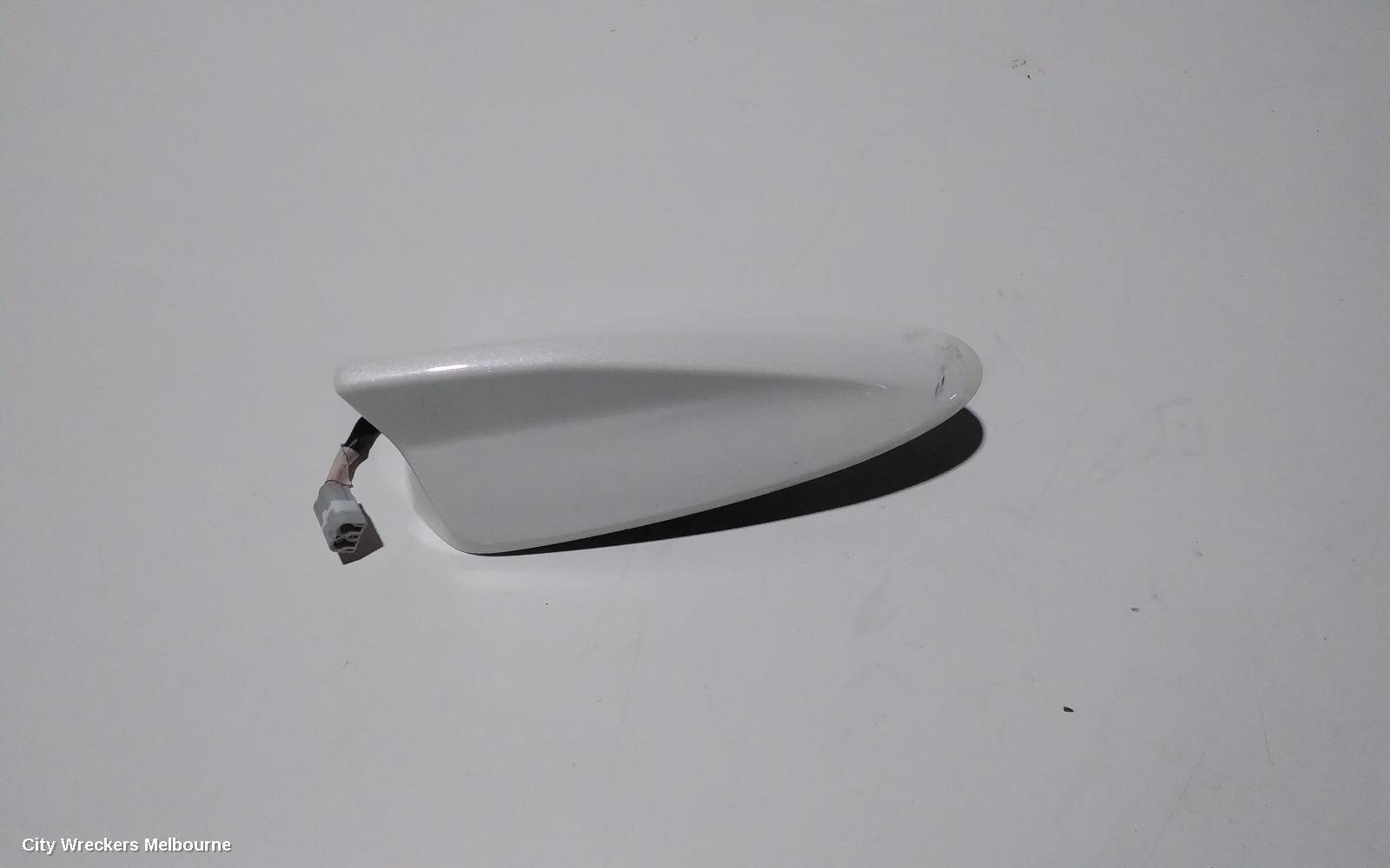 MAZDA CX3 2016 Antenna