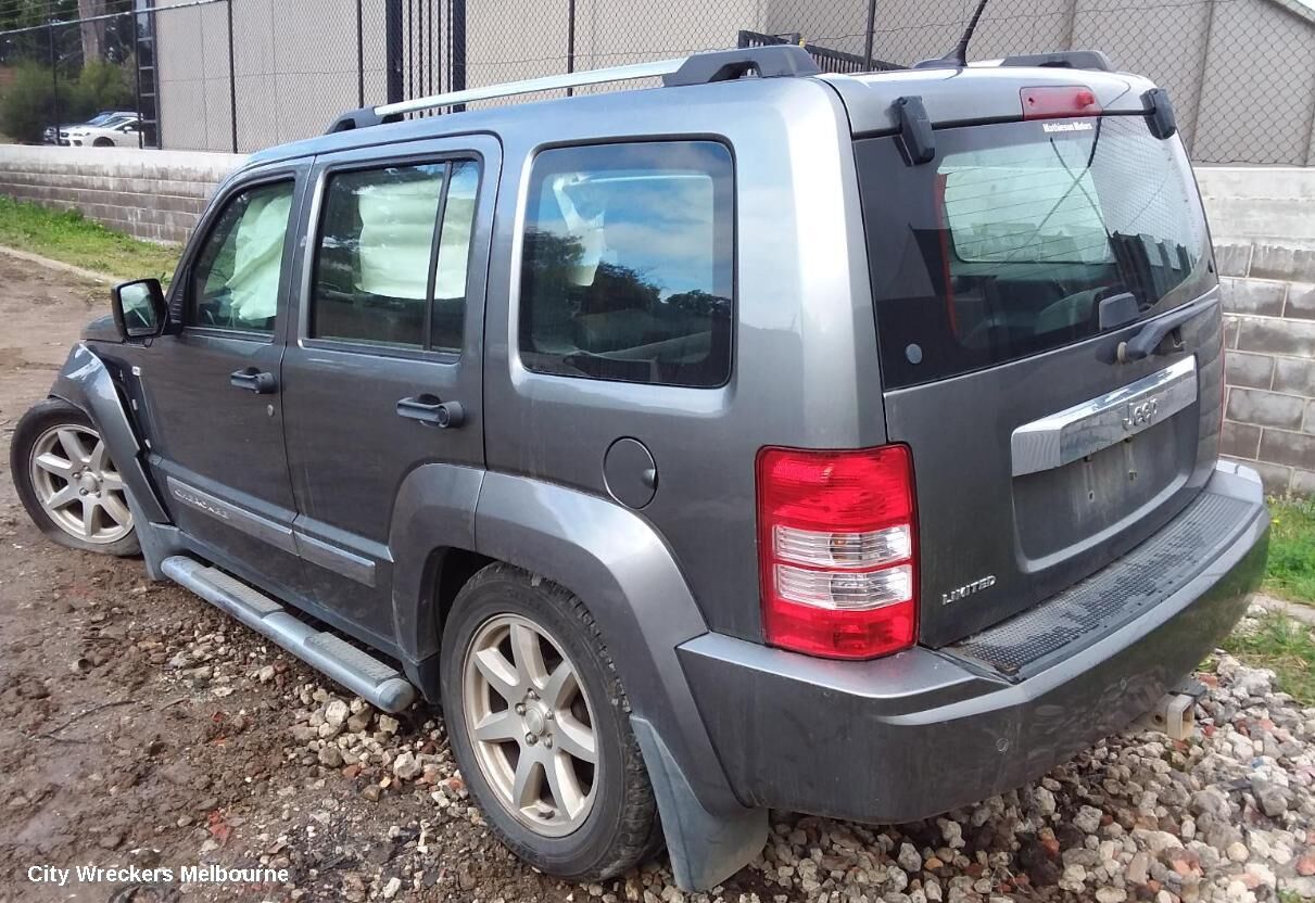 JEEP CHEROKEE 2012 Left Front Door
