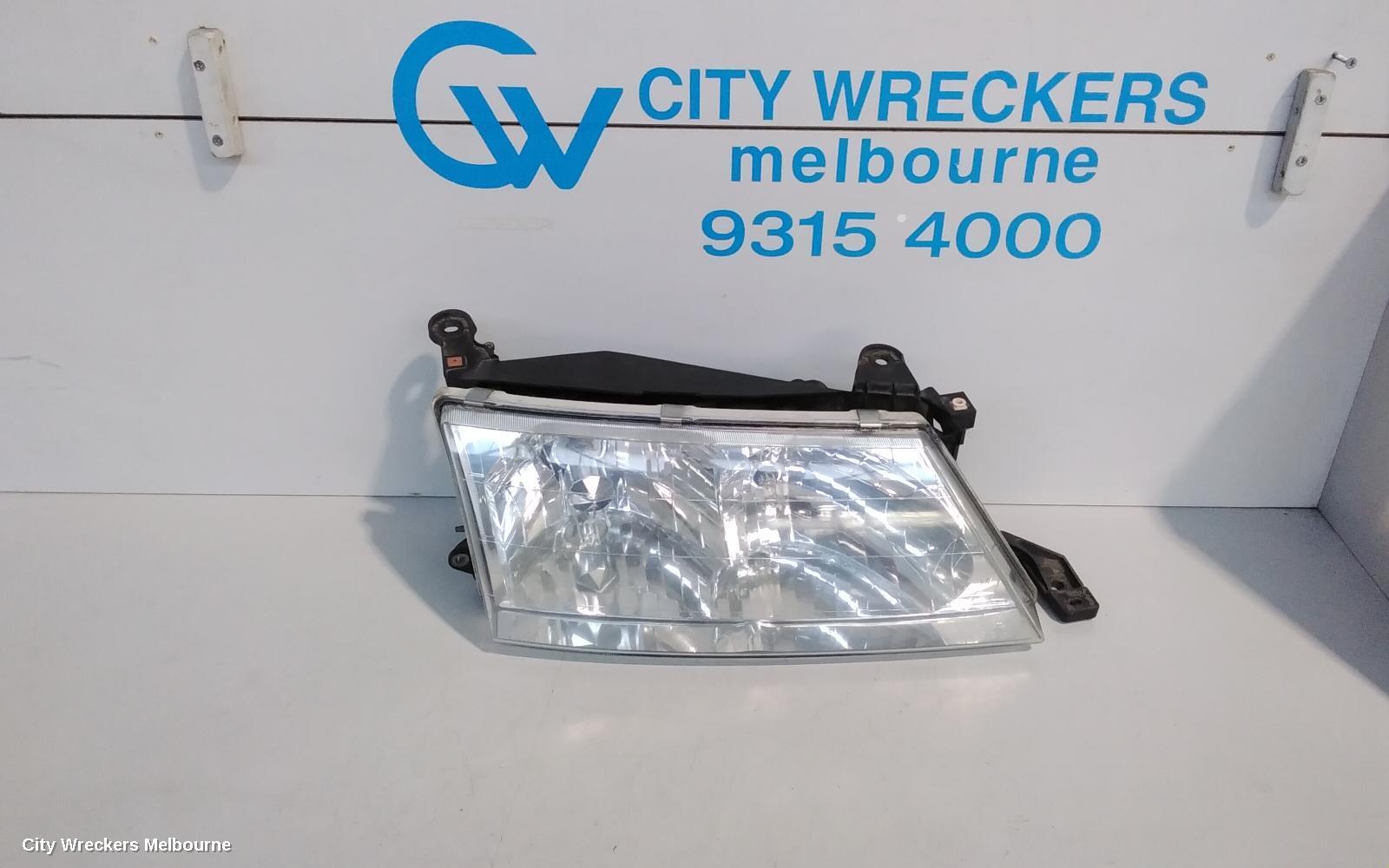TOYOTA AVALON 2002 Right Headlamp