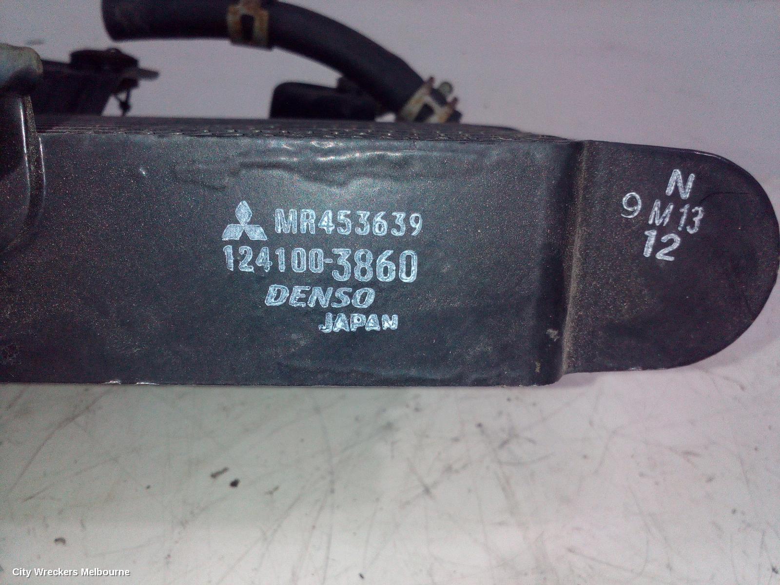 MITSUBISHI PAJERO 2011 Cooler