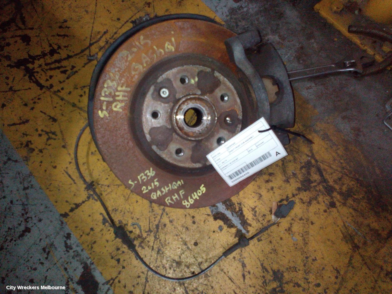 NISSAN QASHQAI 2015 Right Front Hub Assembly