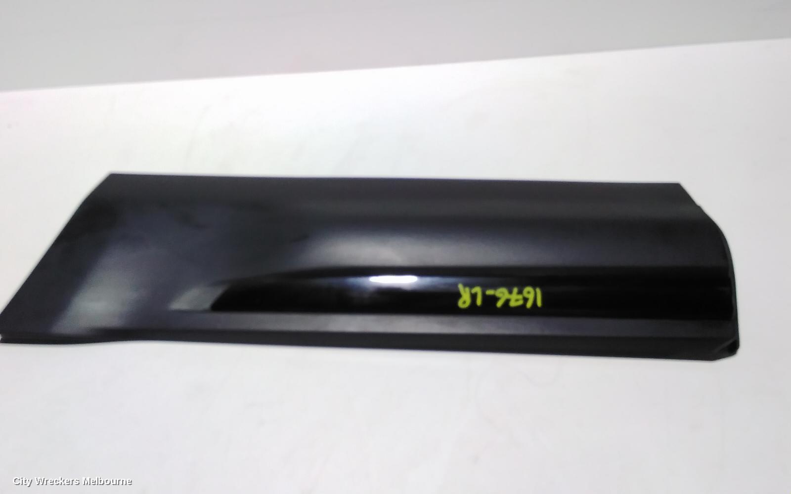 LAND ROVER RANGEROVER EVOQUE 2014 Body/Door Mould