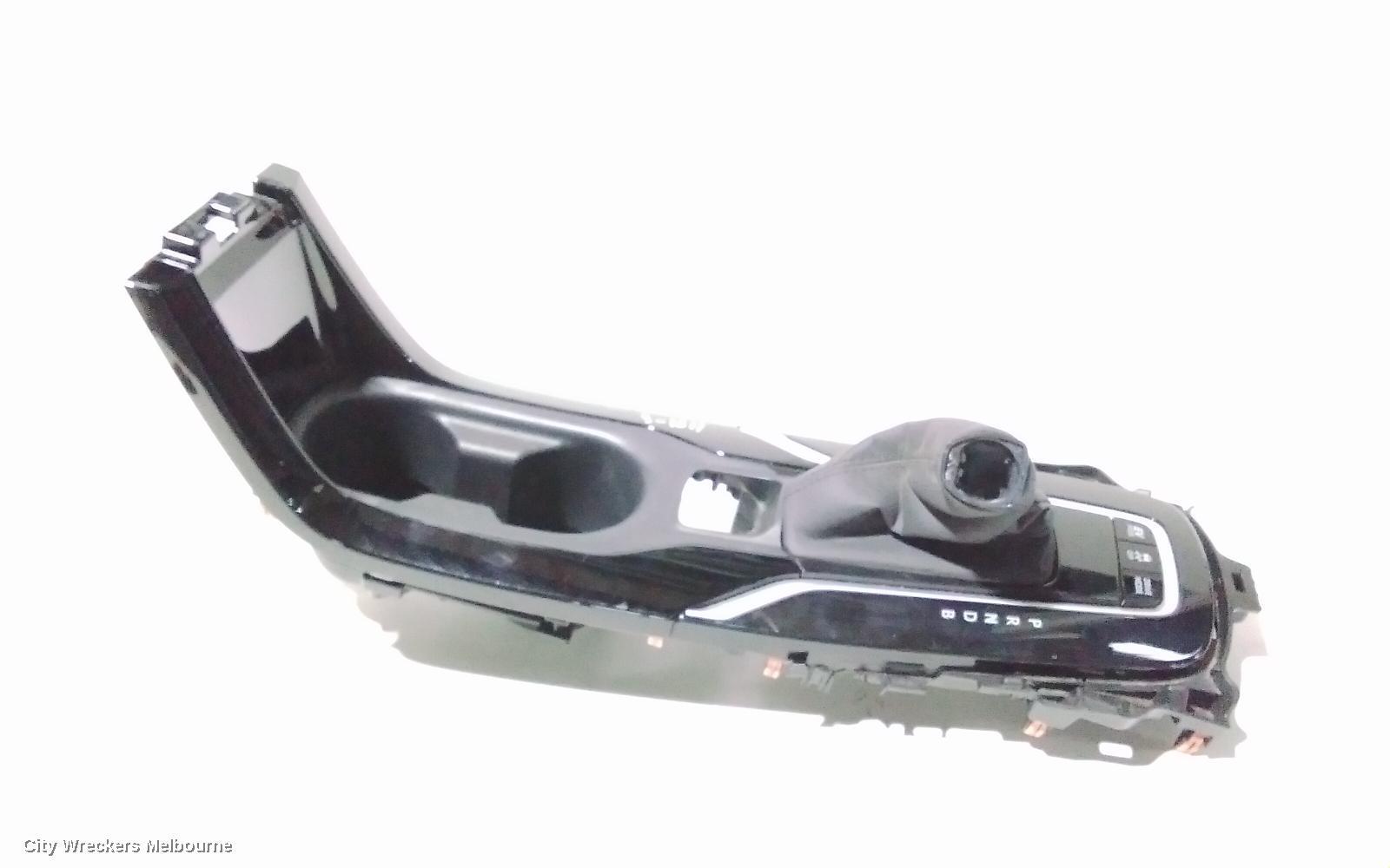 TOYOTA COROLLA 2019 Gear Stick/Shifter