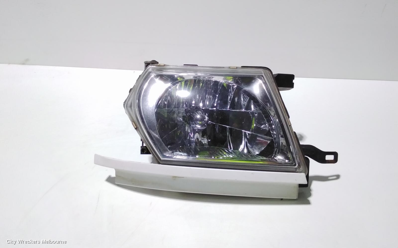 NISSAN PATROL 2003 Right Headlamp