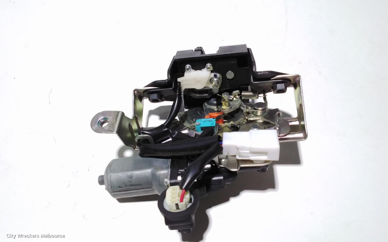 SUBARU OUTBACK 2017 Tailgate Regulator