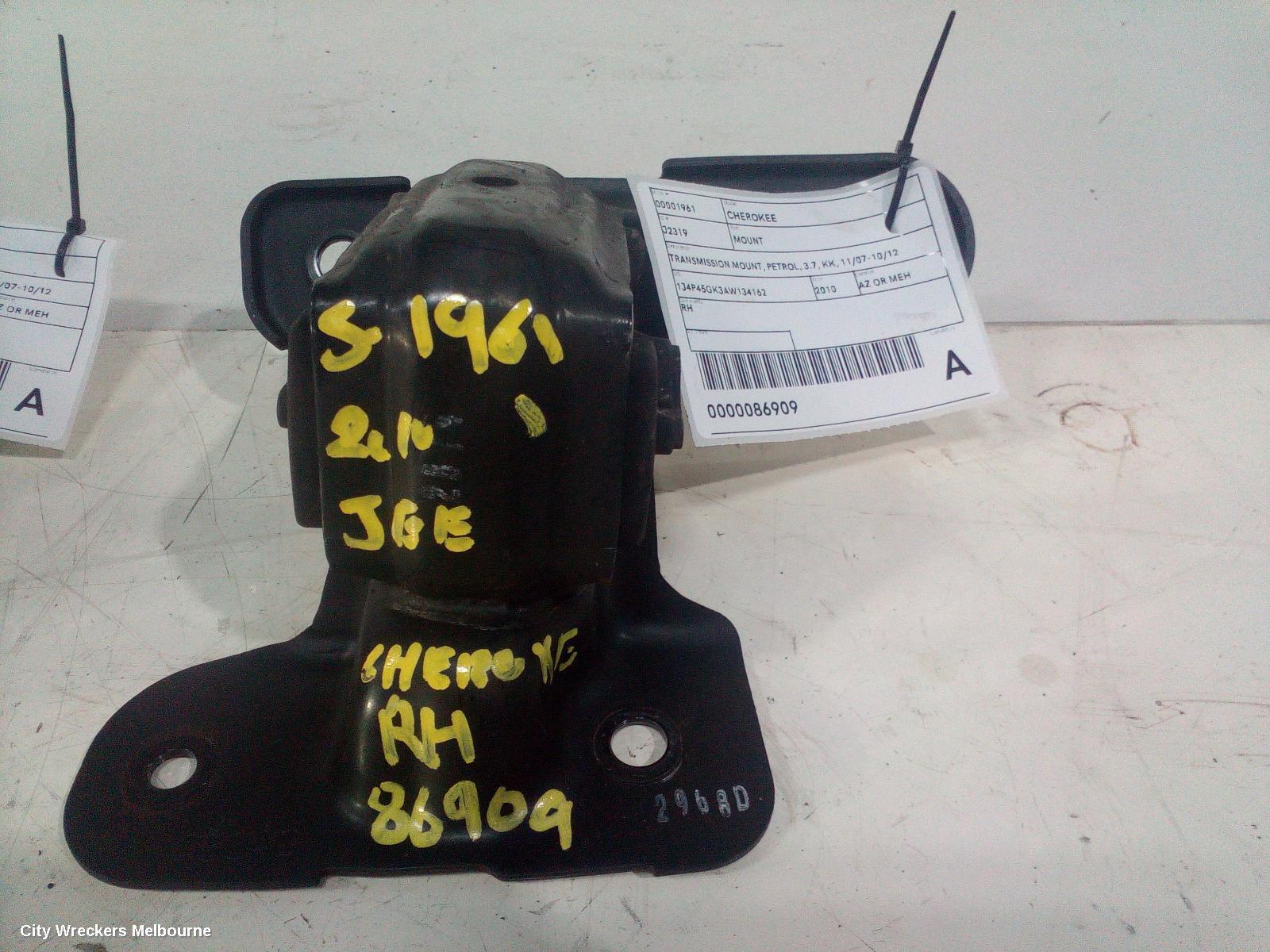 JEEP CHEROKEE 2010 Mount