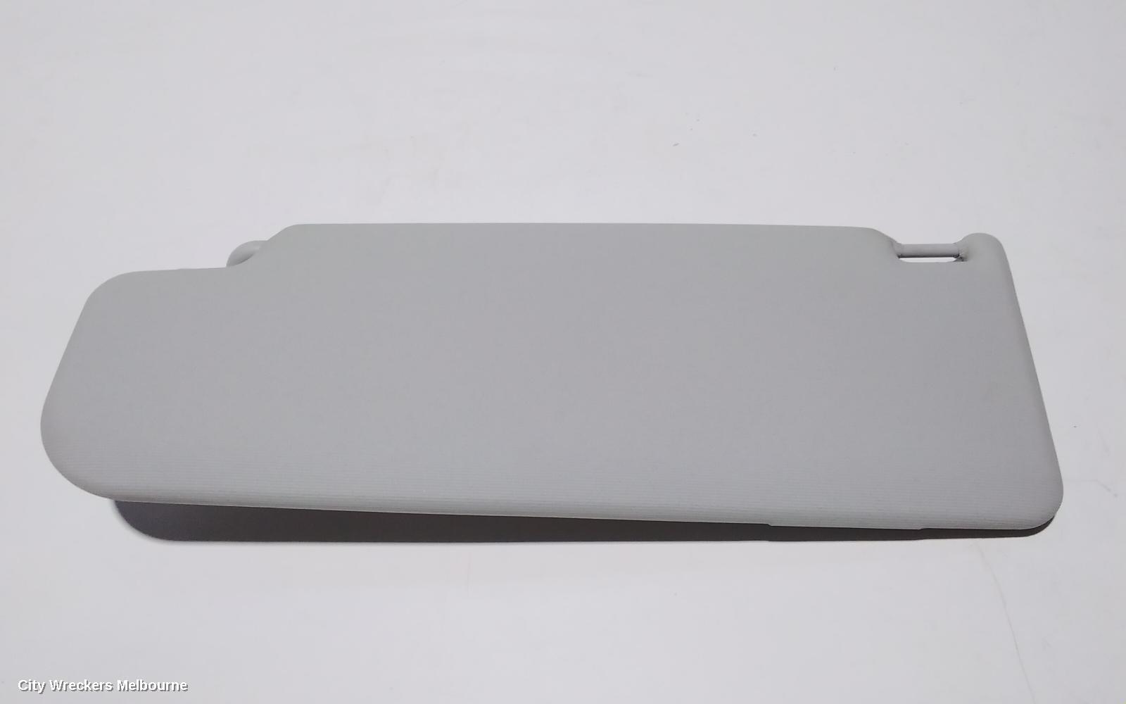 VOLKSWAGEN POLO 2015 Sunvisor