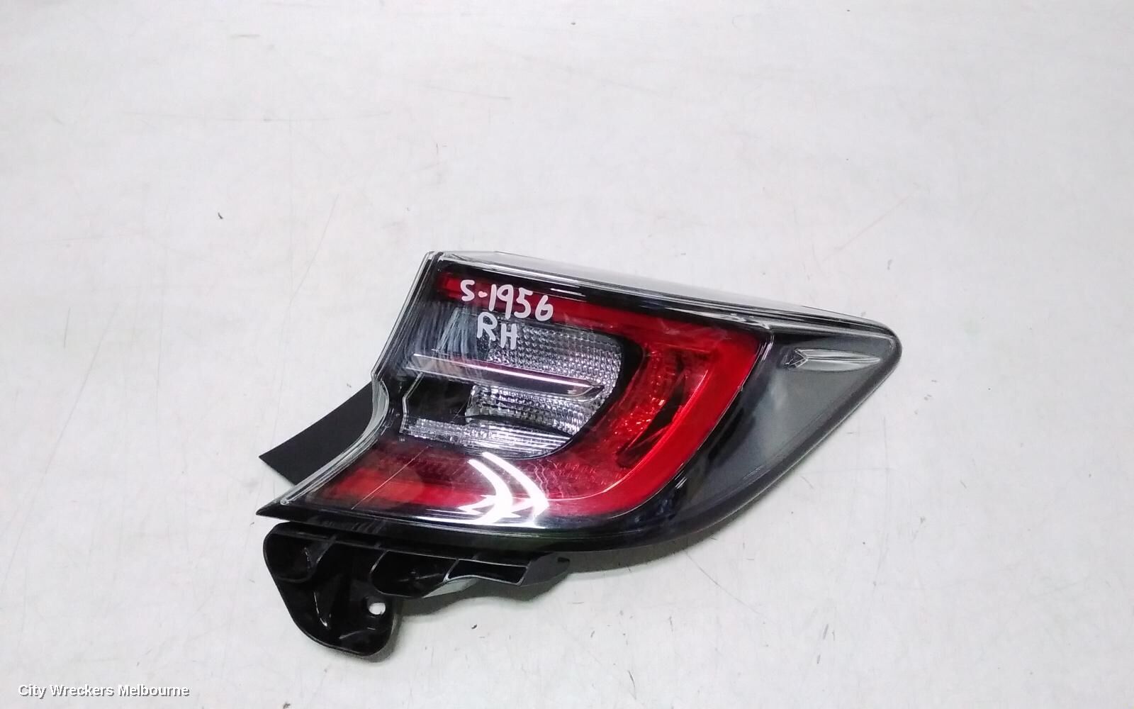TOYOTA COROLLA 2019 Right Taillight