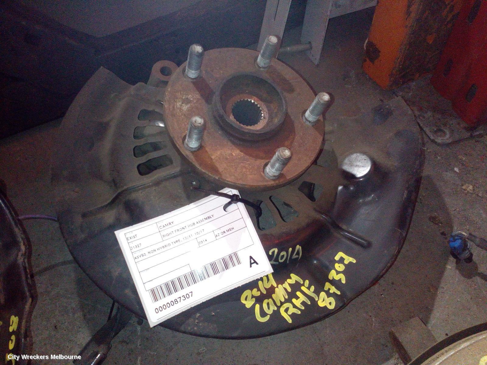 TOYOTA CAMRY 2014 Right Front Hub Assembly