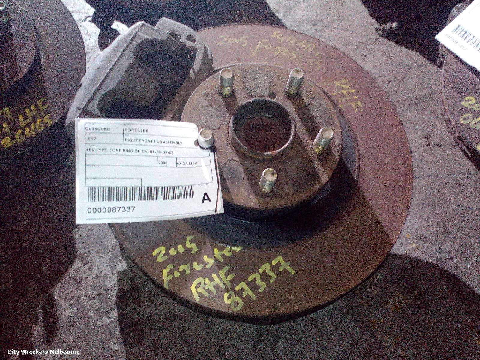 SUBARU FORESTER 2005 Right Front Hub Assembly