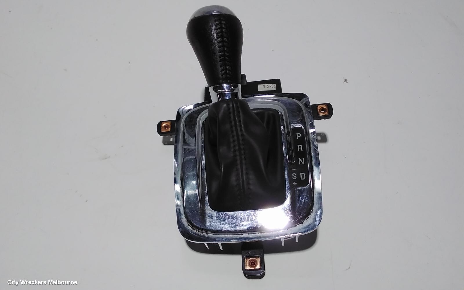 HOLDEN COMMODORE 2013 Gear Stick/Shifter