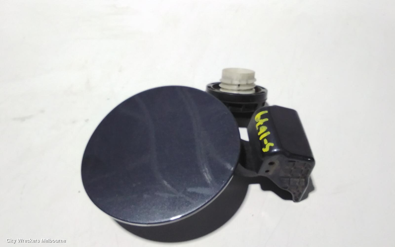 KIA RIO 2019 Fuel Door / Filler