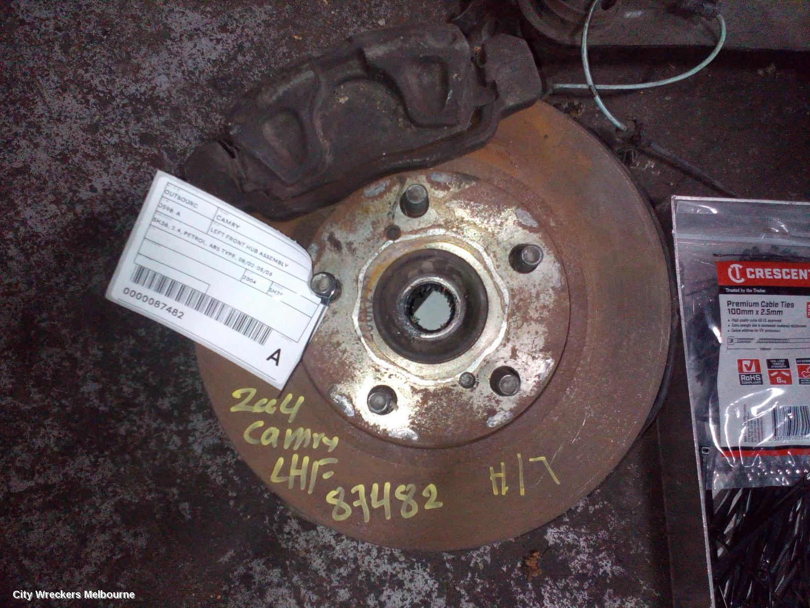 TOYOTA CAMRY 2004 Left Front Hub Assembly