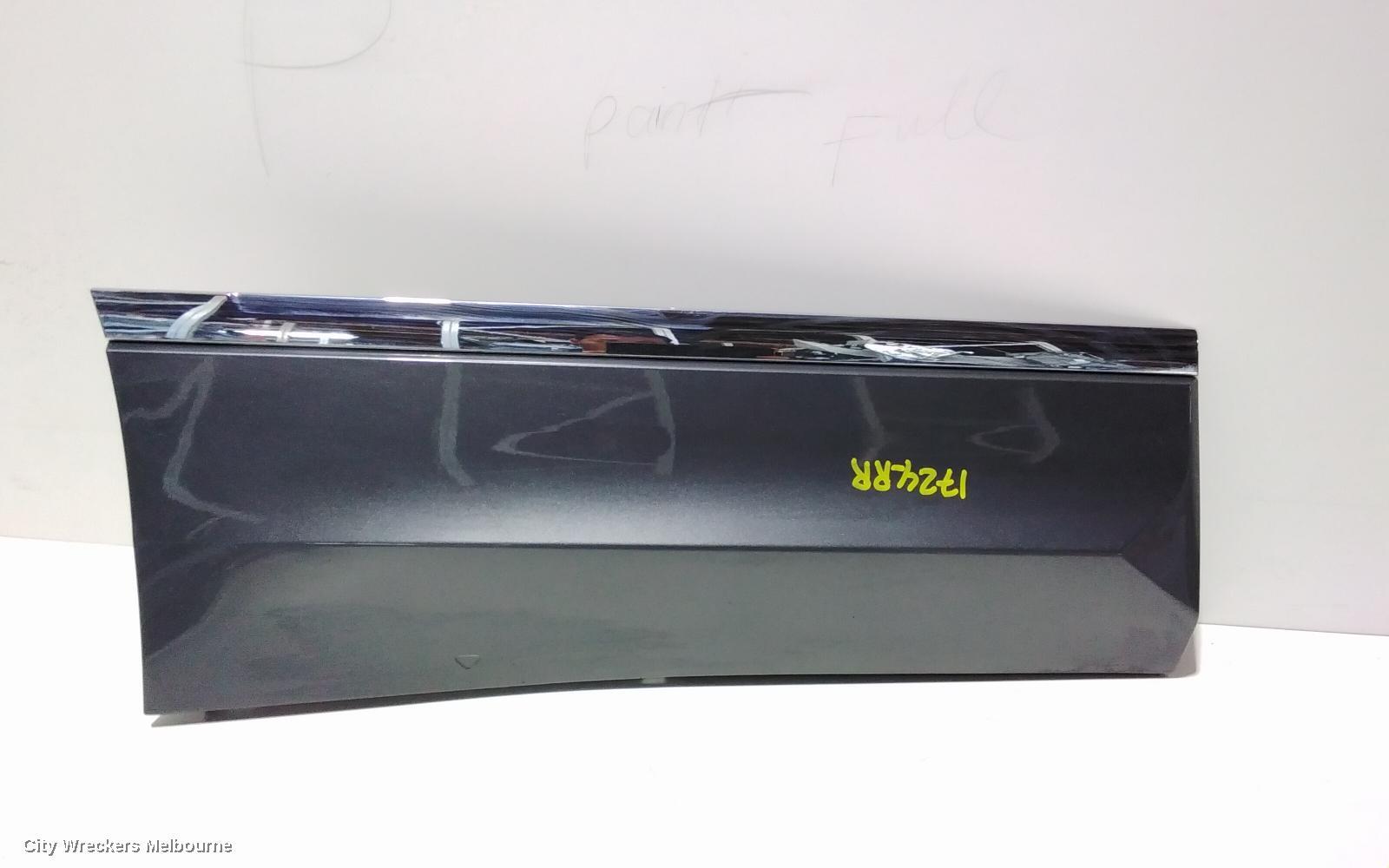 VOLKSWAGEN TIGUAN 2018 Body/Door Mould