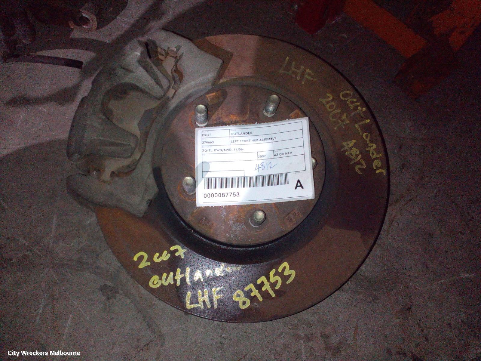 MITSUBISHI OUTLANDER 2007 Left Front Hub Assembly