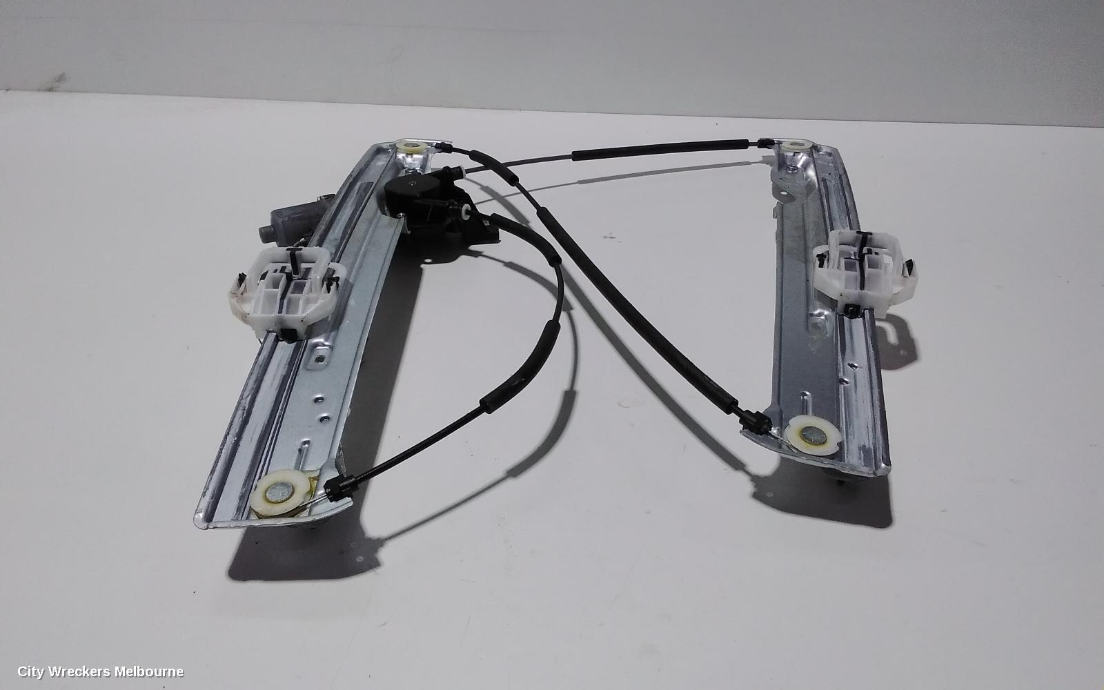 FORD ESCAPE 2018 Left Front Window Reg/Motor