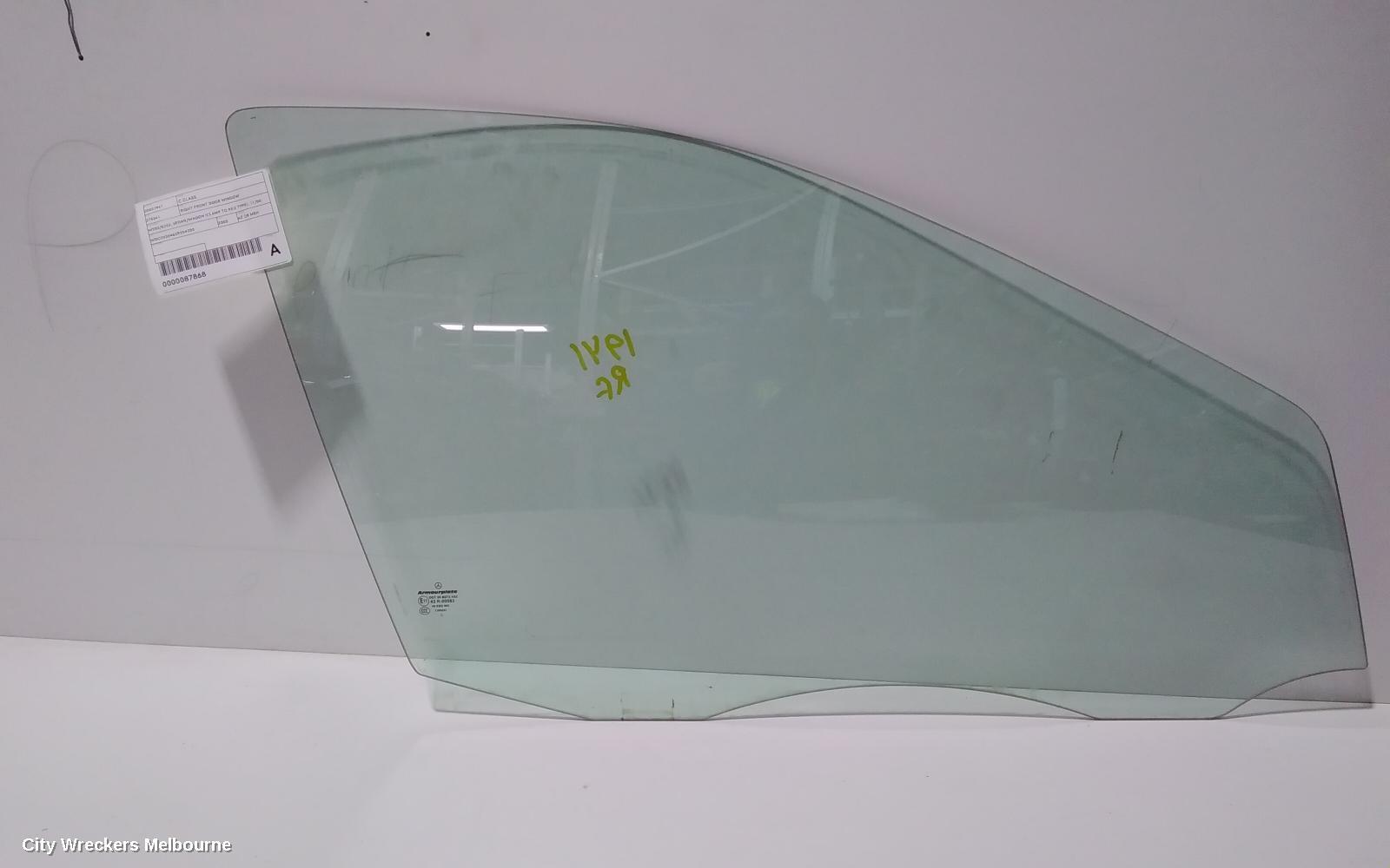 MERCEDES C CLASS 2005 Right Front Door Window