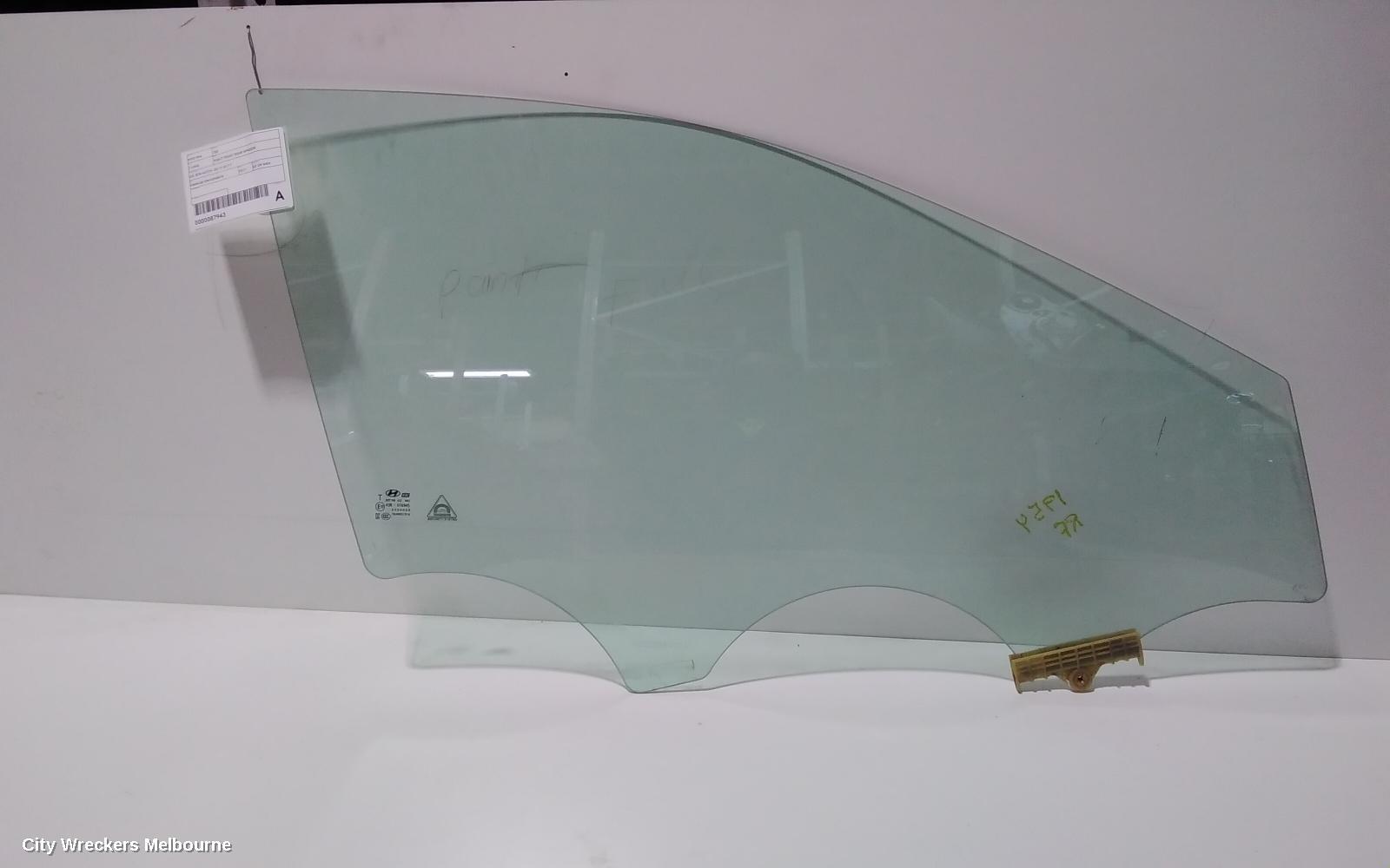 HYUNDAI I30 2017 Right Front Door Window