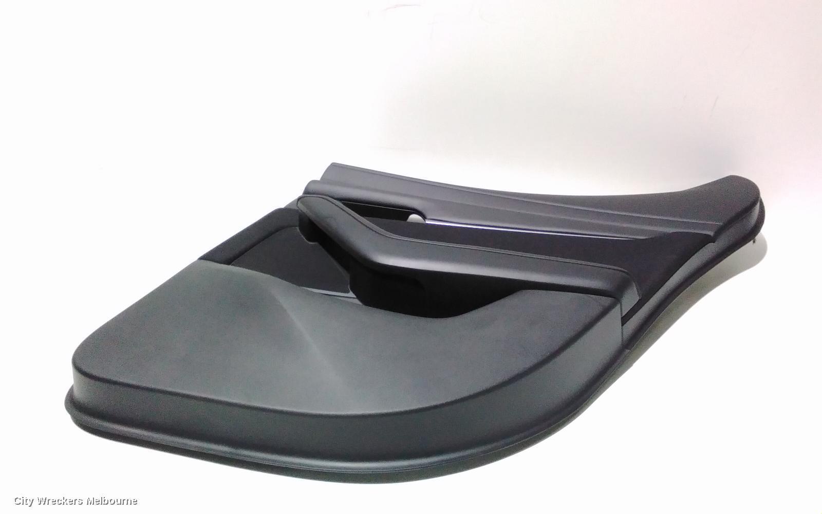 MAZDA 3 2021 Door Trim