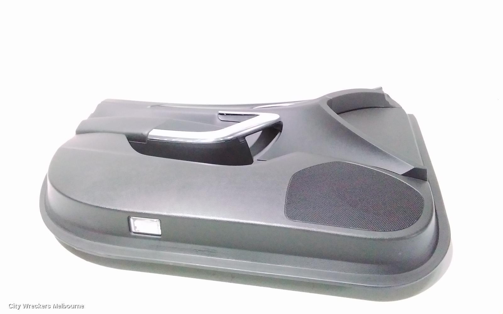 HOLDEN INSIGNIA 2015 Door Trim