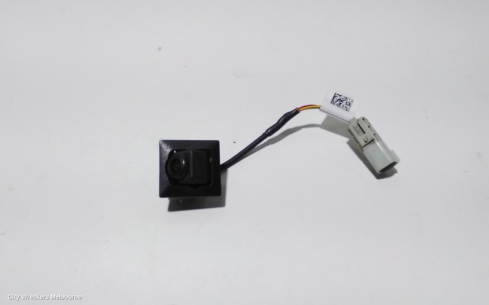 HOLDEN COMMODORE 2016 REVERSE_CAMERA