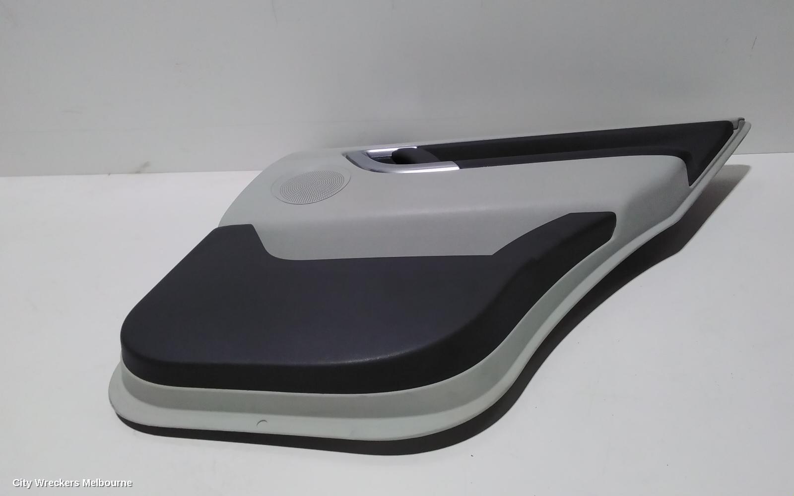 LAND ROVER DISCOVERY SPORT 2016 Door Trim