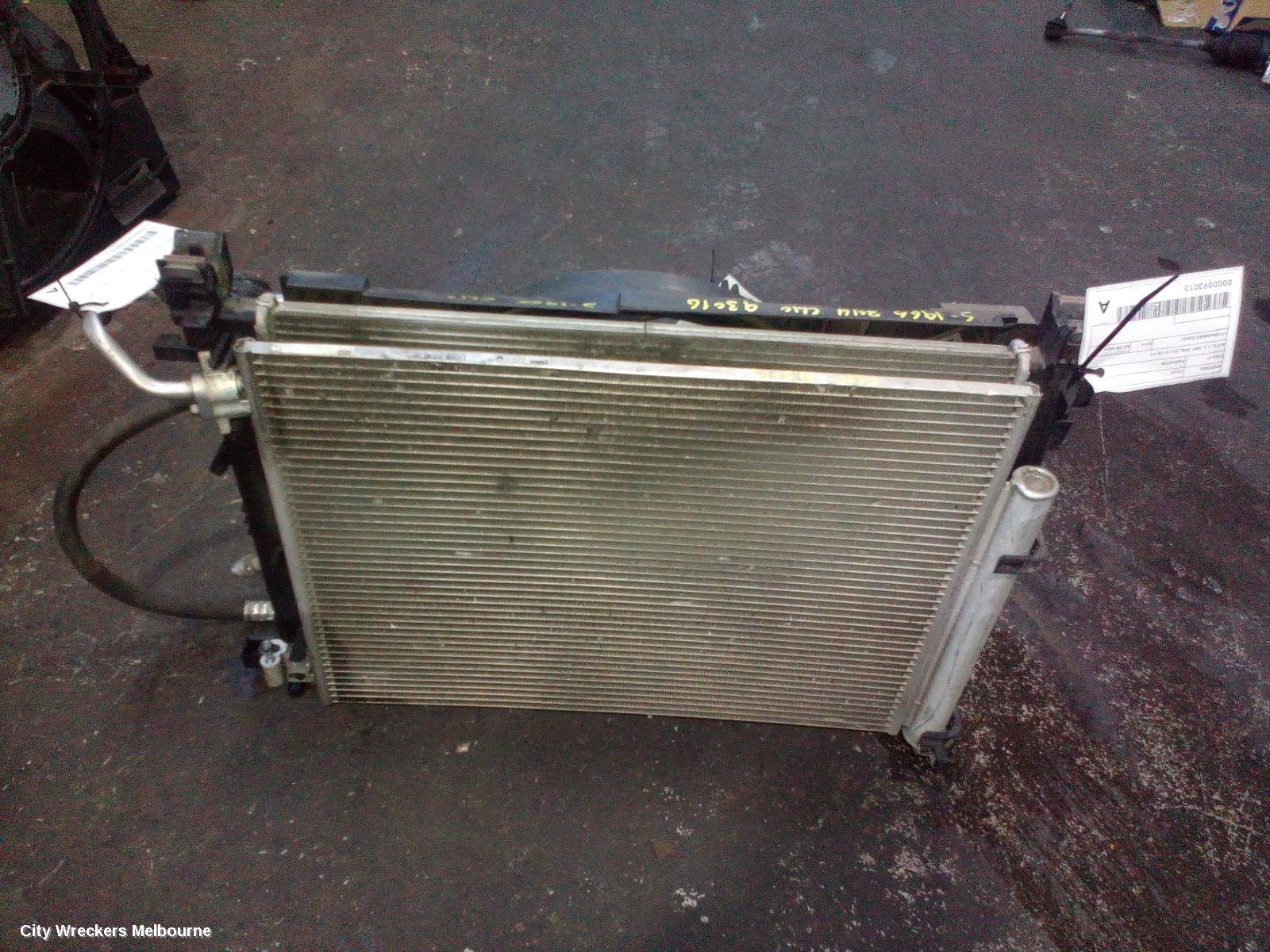 RENAULT CLIO 2014 Radiator