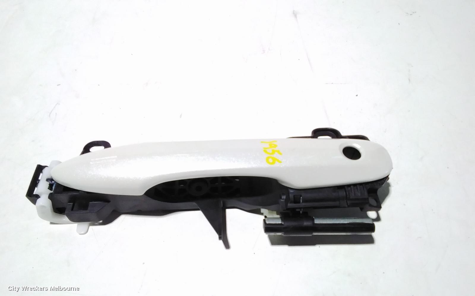 TOYOTA COROLLA 2019 Door Handle
