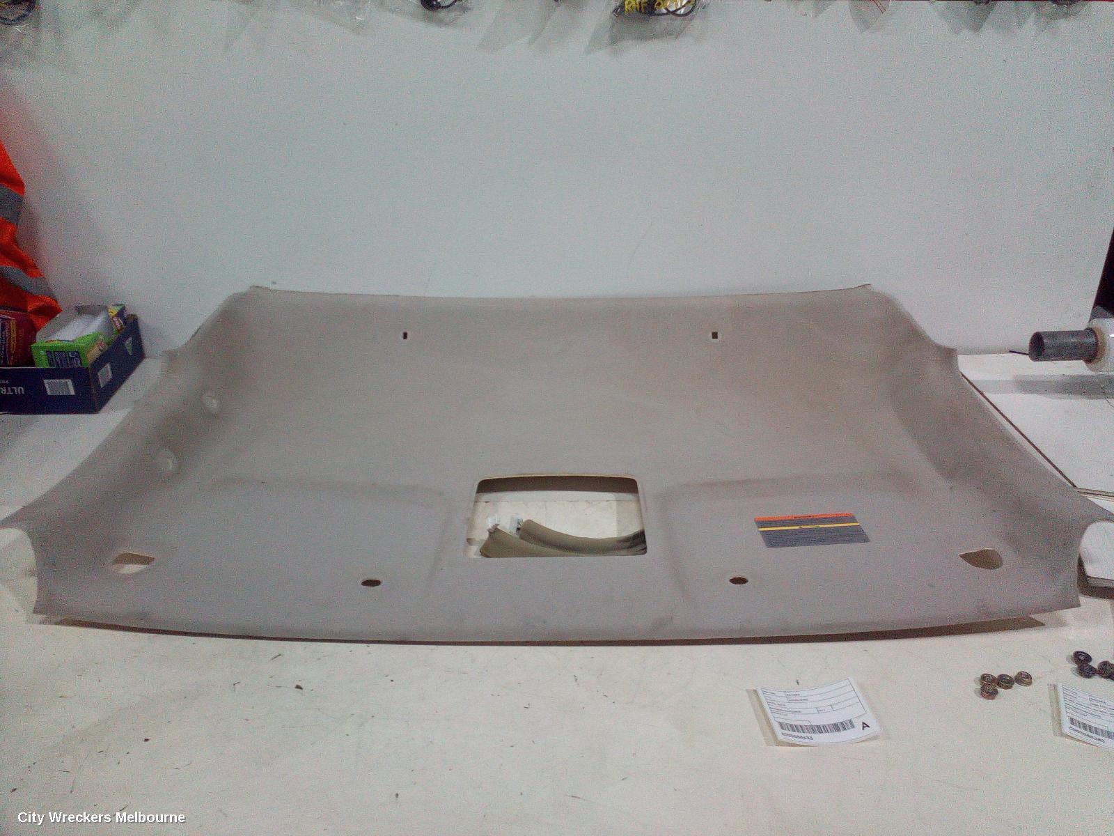 NISSAN NAVARA 2017 Hoodlining