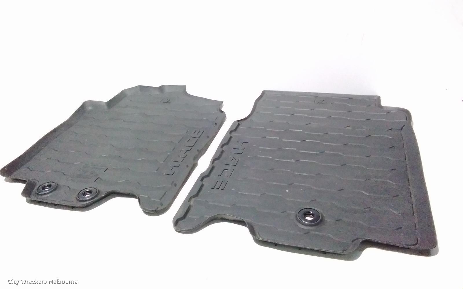 TOYOTA HIACE 2020 Floor Mats