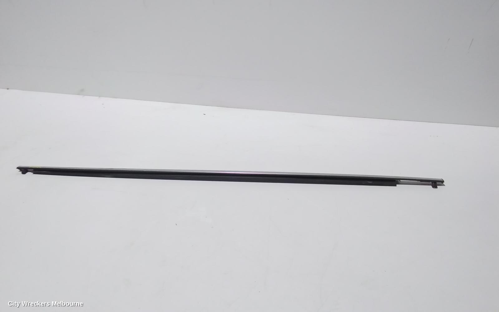 TOYOTA RAV4 2017 Body/Door Mould