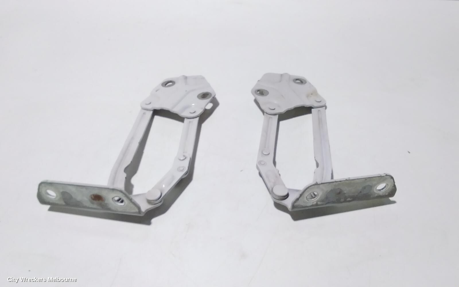 VOLKSWAGEN CADDY 2011 Bonnet Hinge/Strut