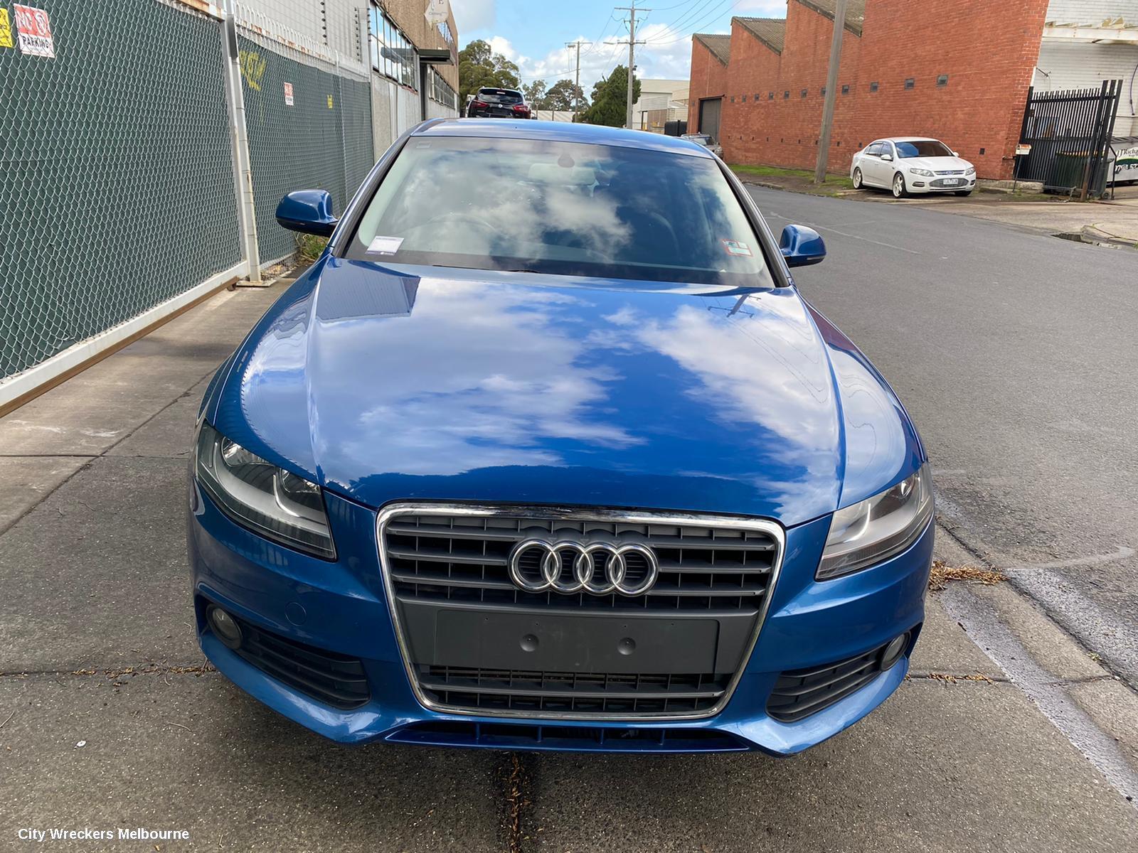 AUDI A4 2008 Column