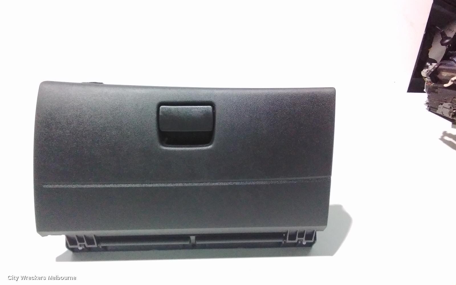 HOLDEN COMMODORE 2013 Glove Box