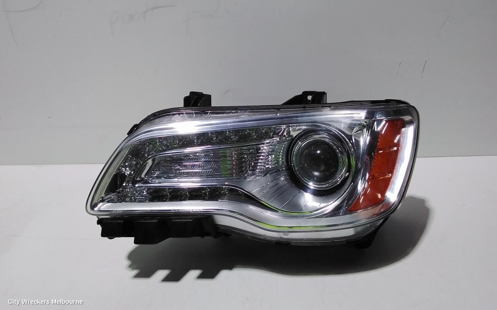 CHRYSLER 300C 2013 Left Headlamp