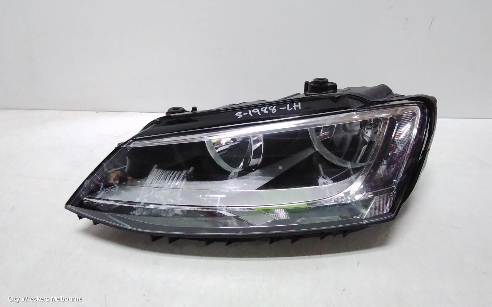 VOLKSWAGEN JETTA 2013 Left Headlamp
