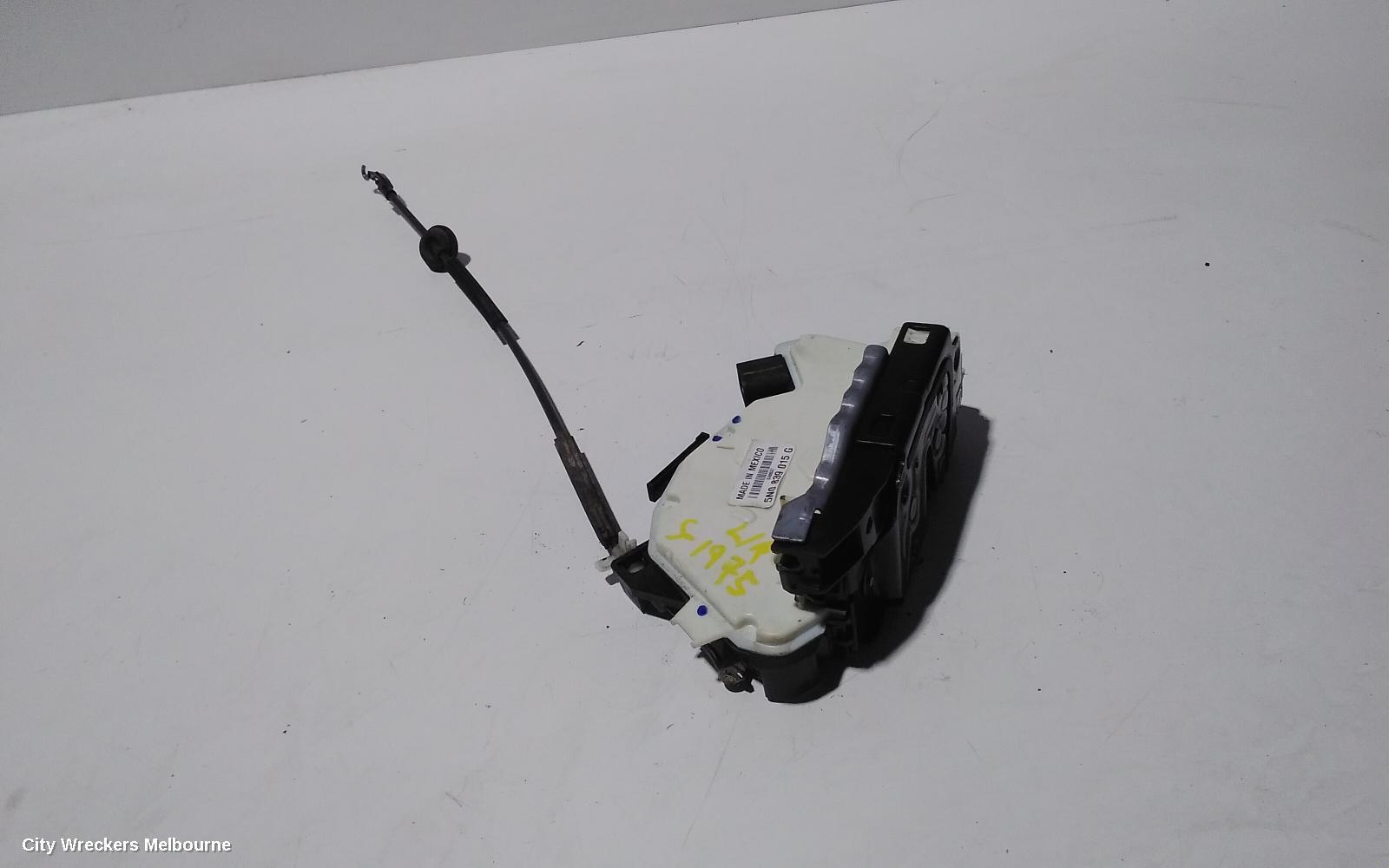 VOLKSWAGEN AMAROK 2014 Door/Boot/Gate Lock