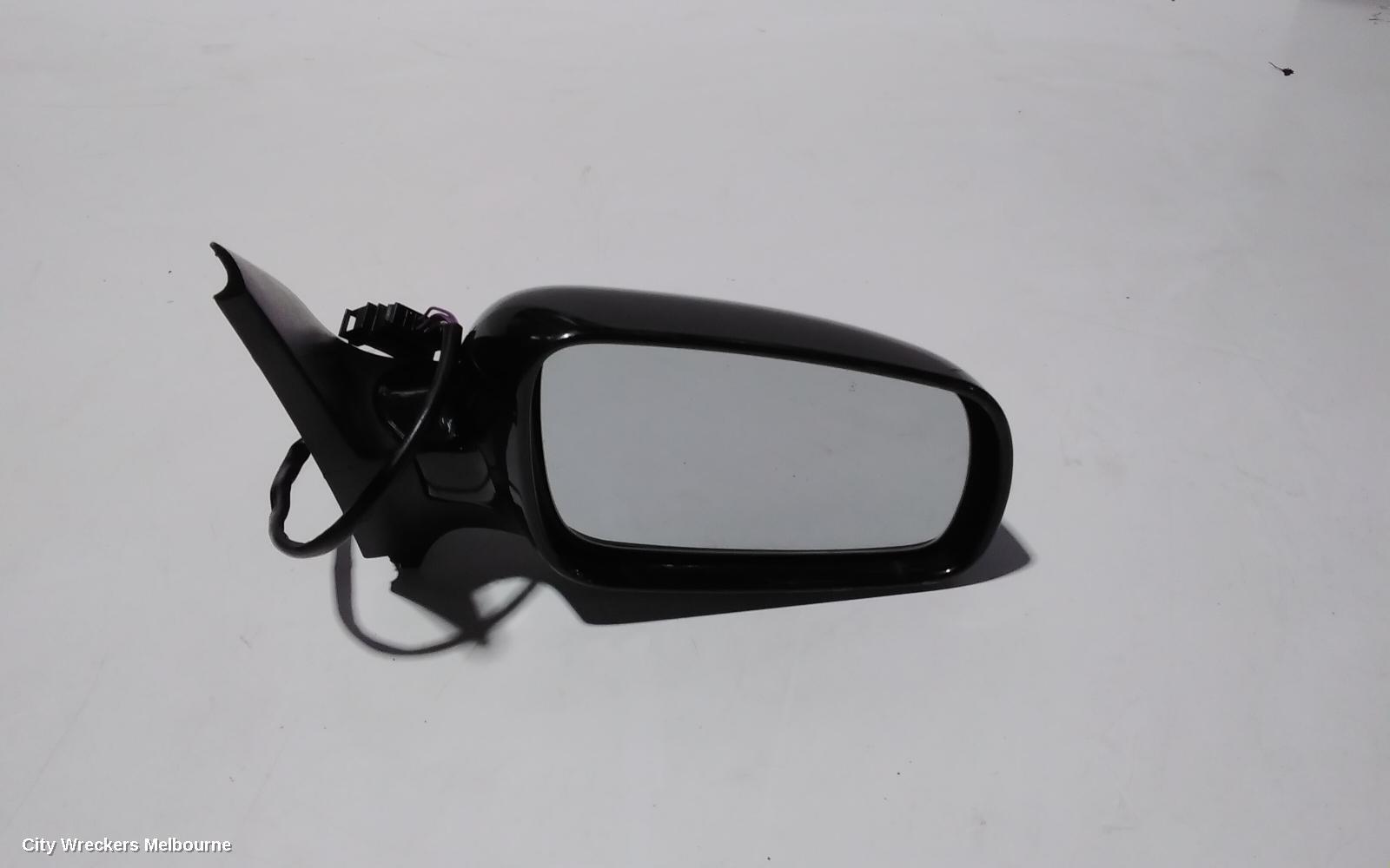VOLKSWAGEN PASSAT 2004 Right Door Mirror