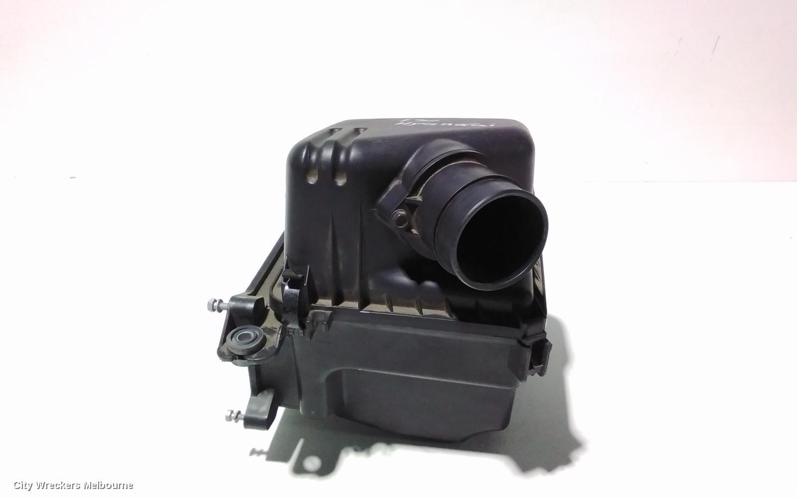 HYUNDAI I30 2010 Air Cleaner/Box