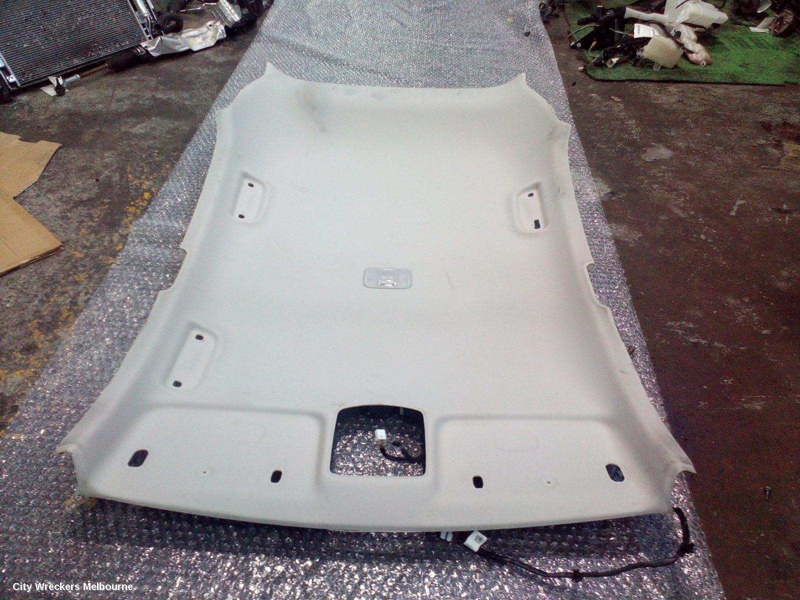 KIA RIO 2018 Hoodlining