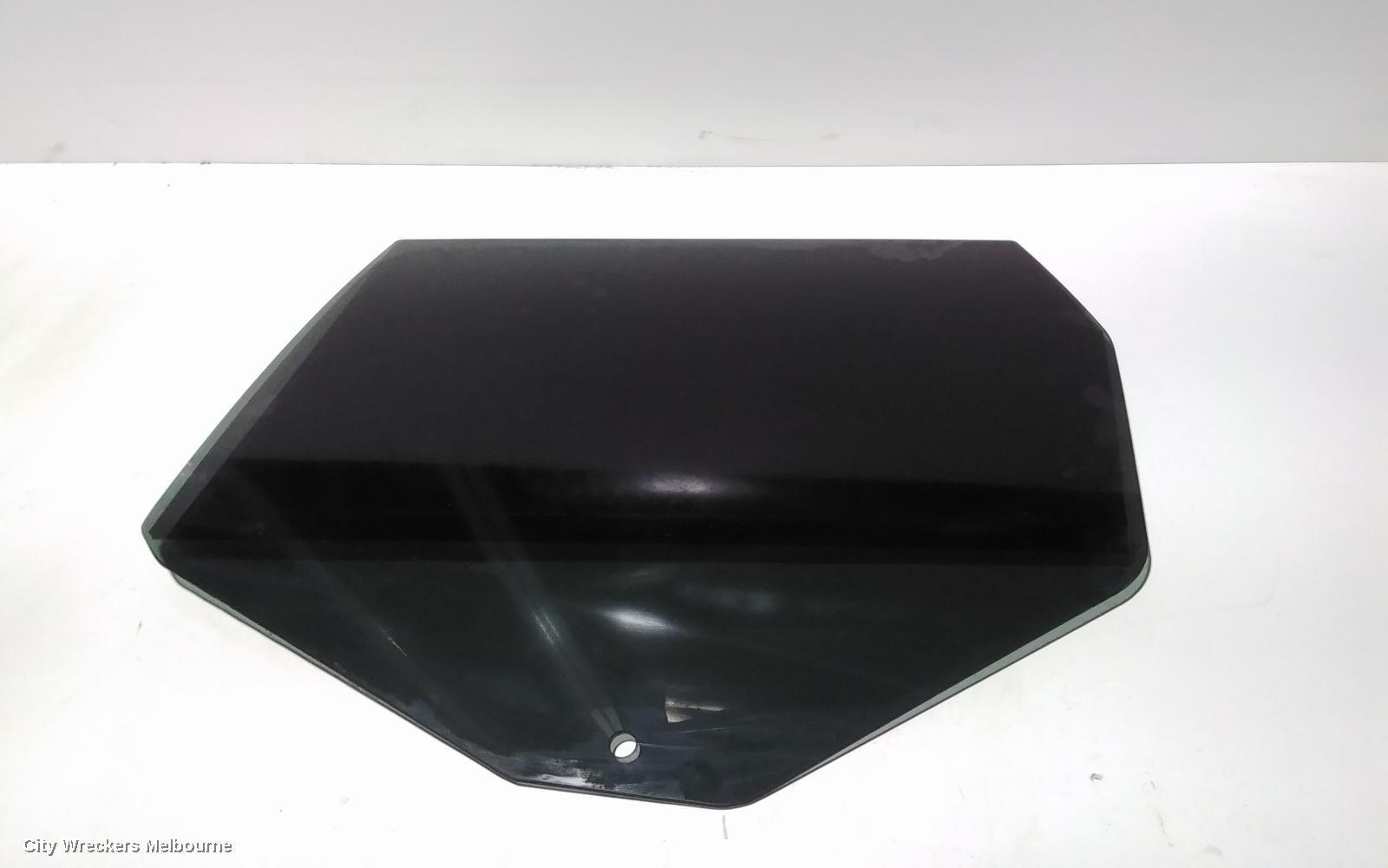 JEEP GRANDCHEROKEE 2017 Left Rear Door Window