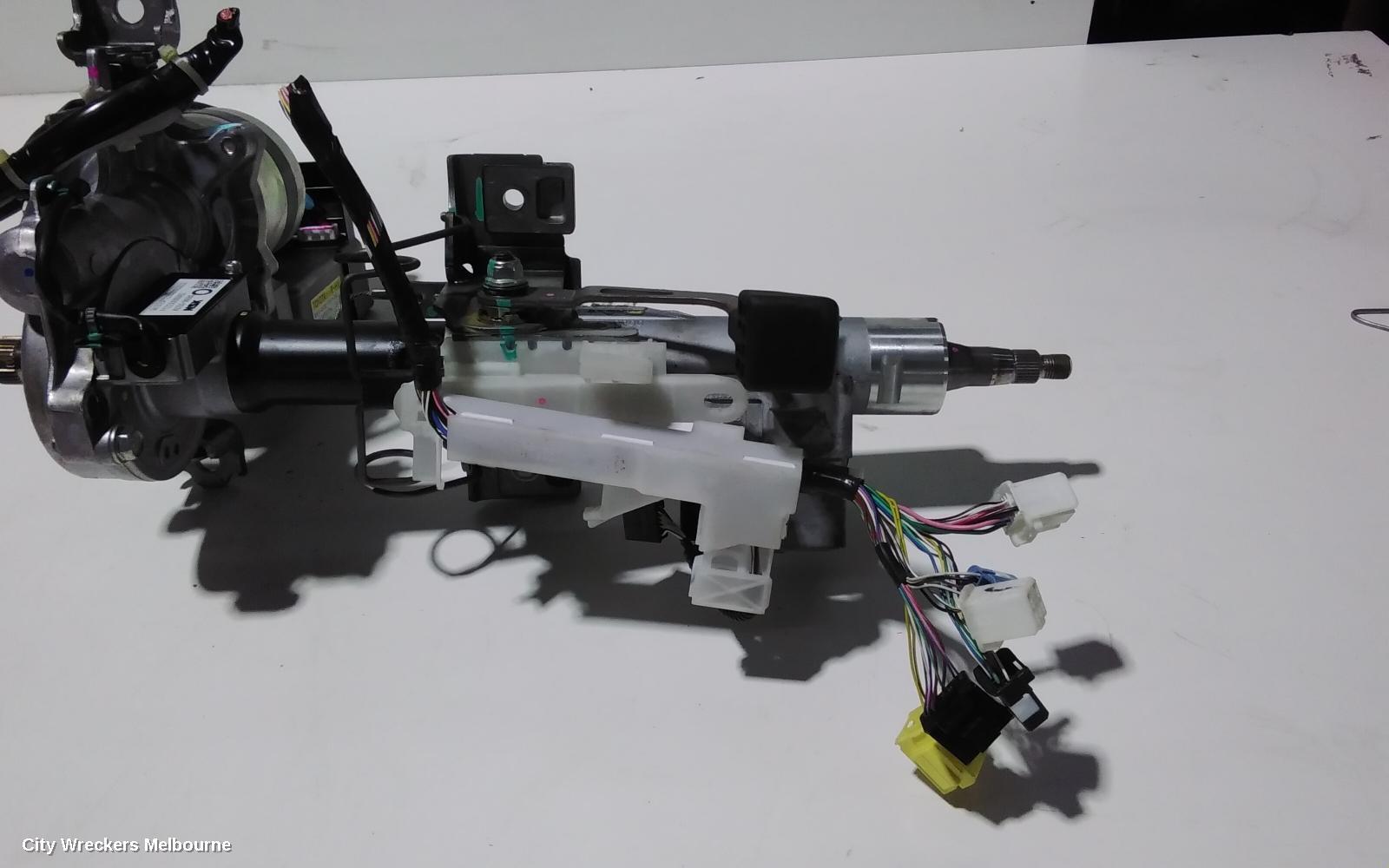 TOYOTA CAMRY 2013 Column