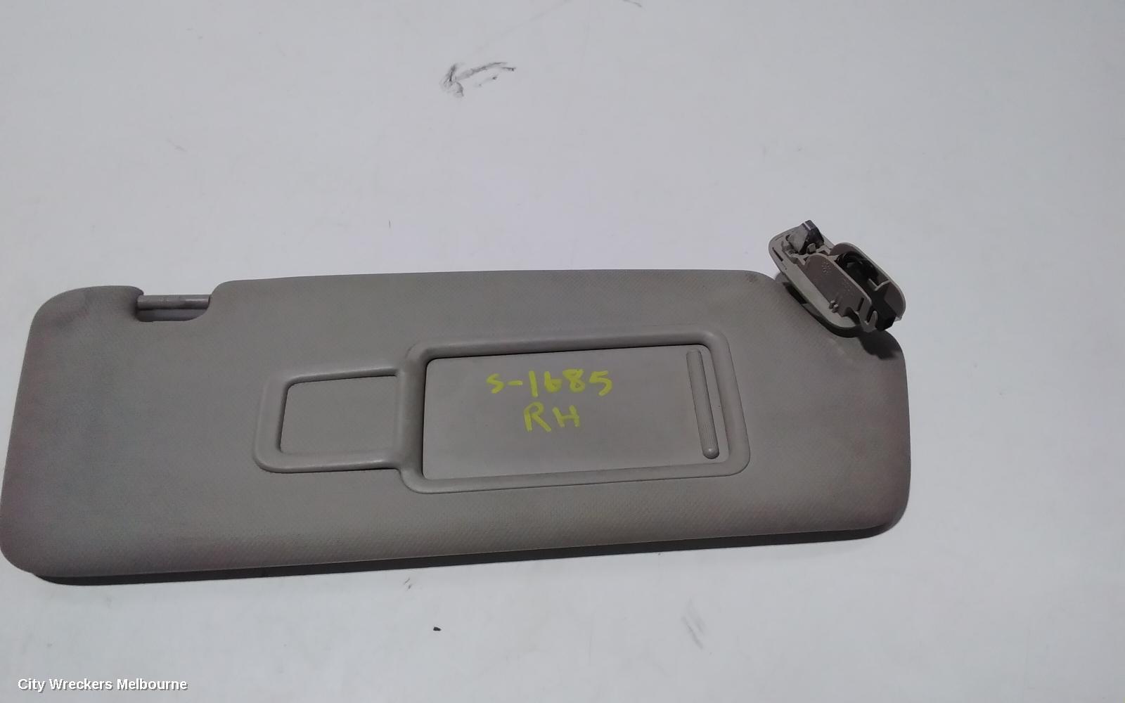 AUDI Q5 2010 Sunvisor