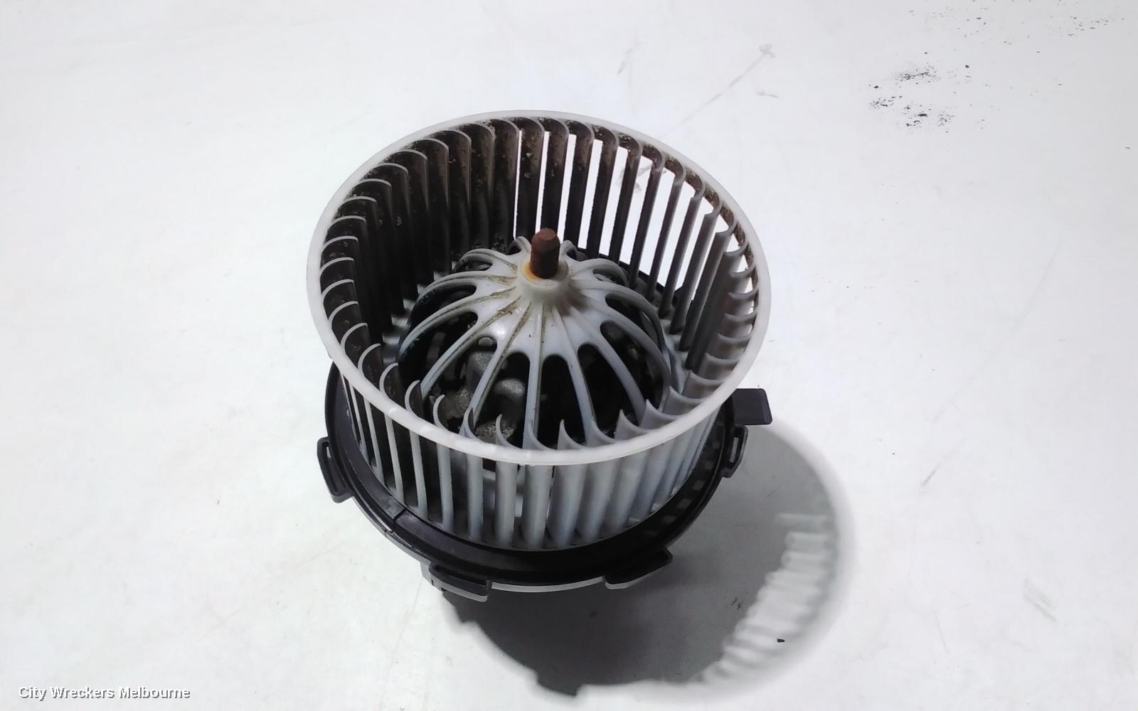 AUDI Q5 2010 Heater Fan Motor