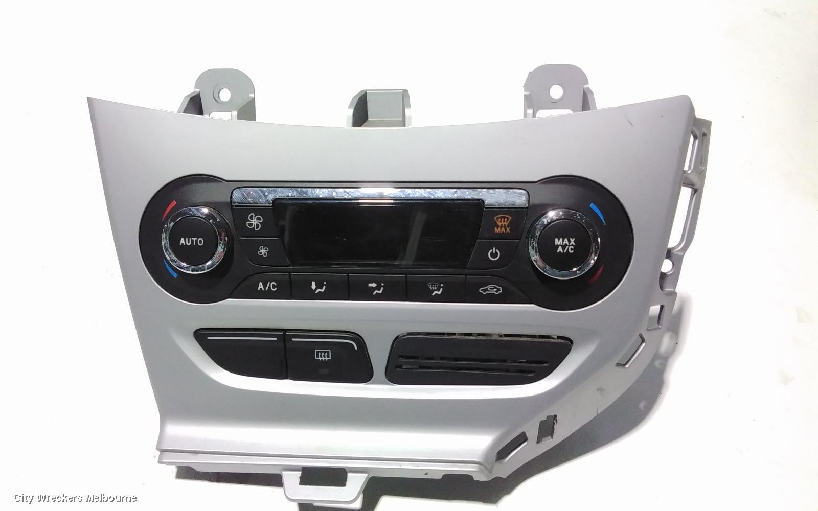 FORD FOCUS 2014 Heater/Ac Controls